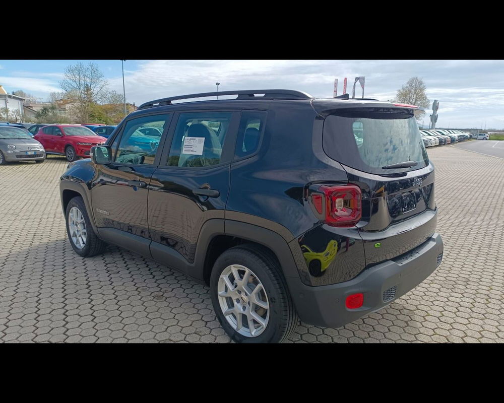 Jeep Renegade 1.5 turbo t4 mhev Altitude 2wd dct nuova a Massarosa (5)