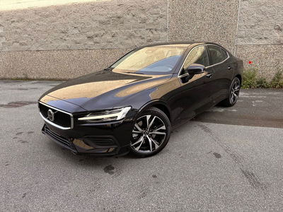 Volvo S60 B4 automatico Core  nuova a Bergamo