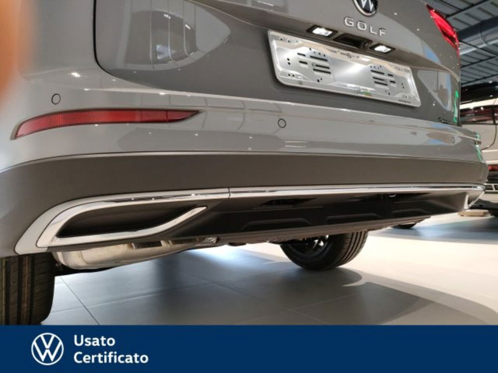 Volkswagen Golf Variant nuova a Vicenza (15)