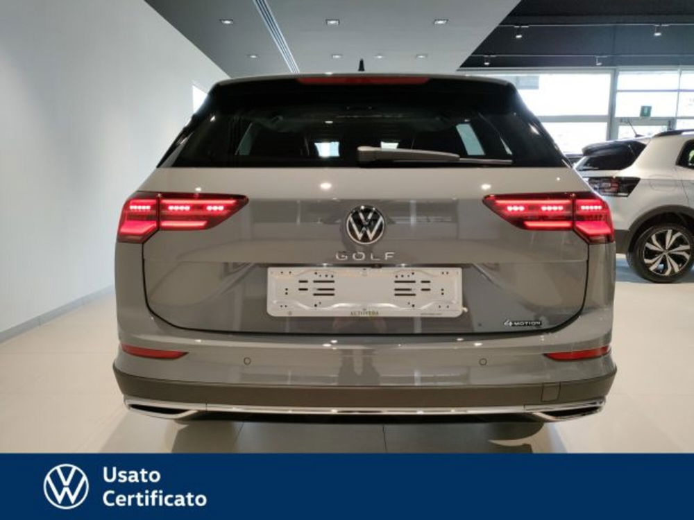 Volkswagen Golf Variant nuova a Vicenza (6)