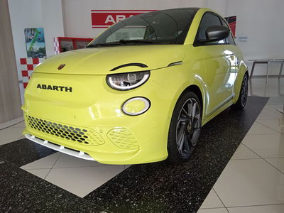 Abarth 500e Cabrio 42 kWh Turismo nuova a Alessandria