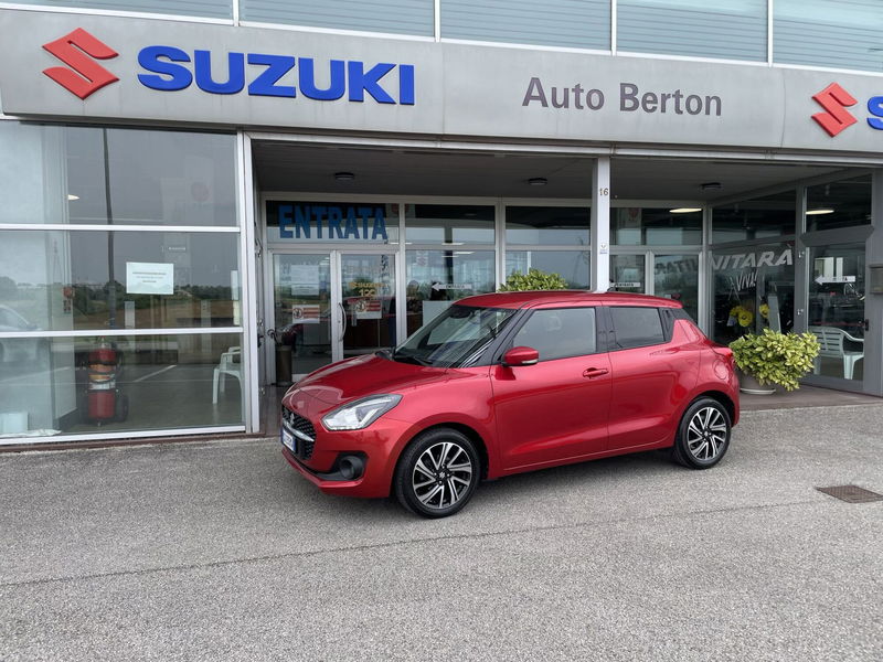 Suzuki Swift 1.2 Hybrid CVT Easy Top del 2021 usata a Creazzo