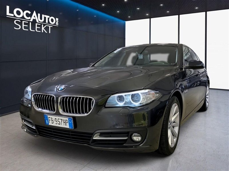 BMW Serie 5 520d Luxury  del 2015 usata a Torino