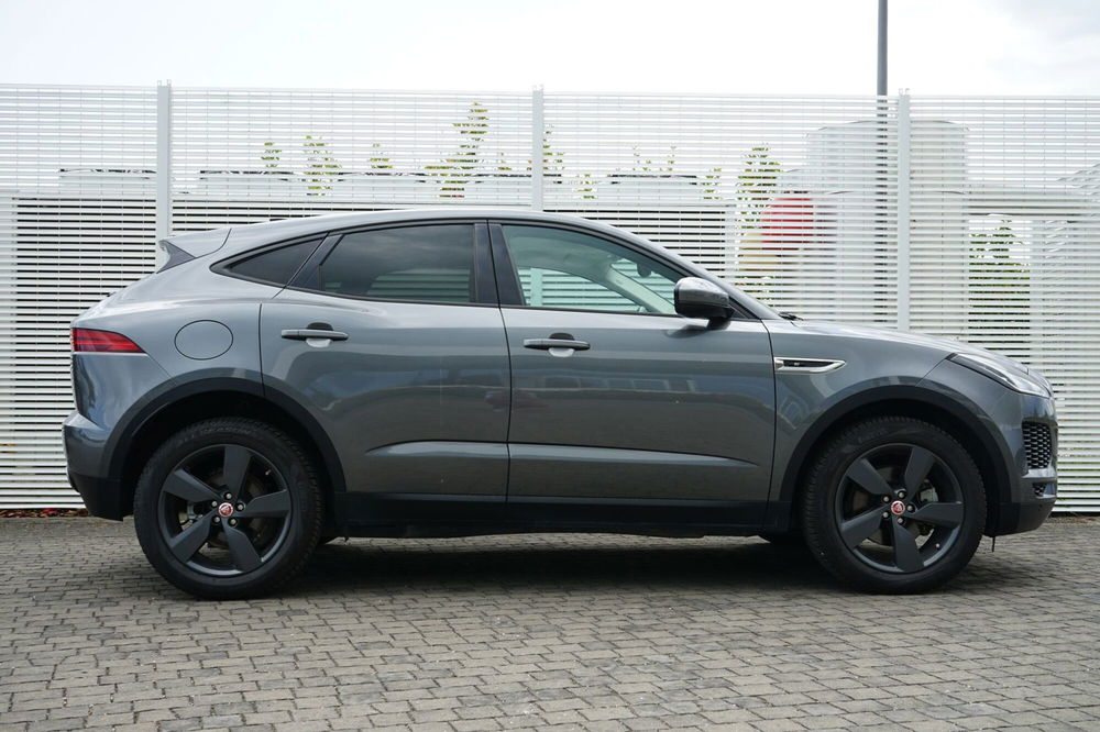 Jaguar E-Pace usata a Chieti (6)