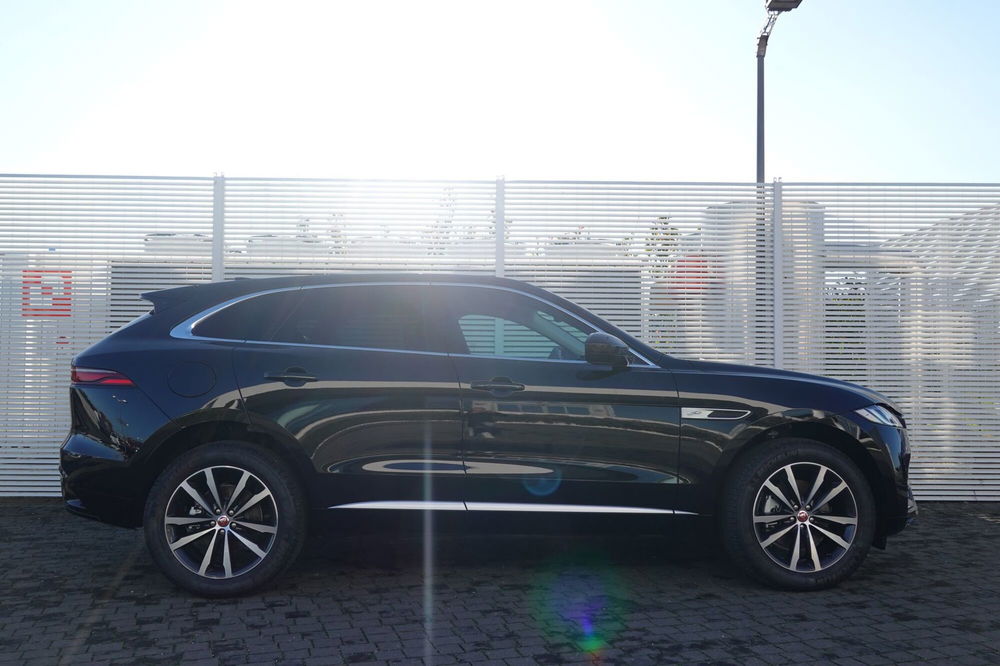 Jaguar F-Pace nuova a Chieti (6)