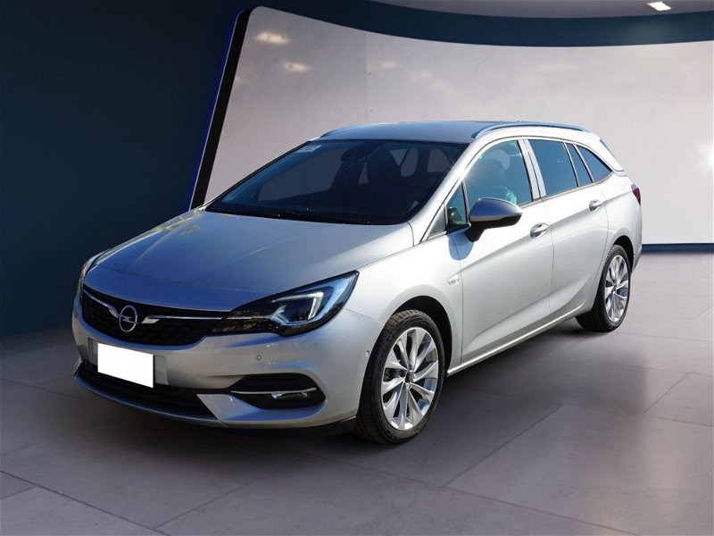 Opel Astra 1.5 CDTI 122 CV S&S AT9 5 porte Business Elegance  del 2020 usata a Montesilvano