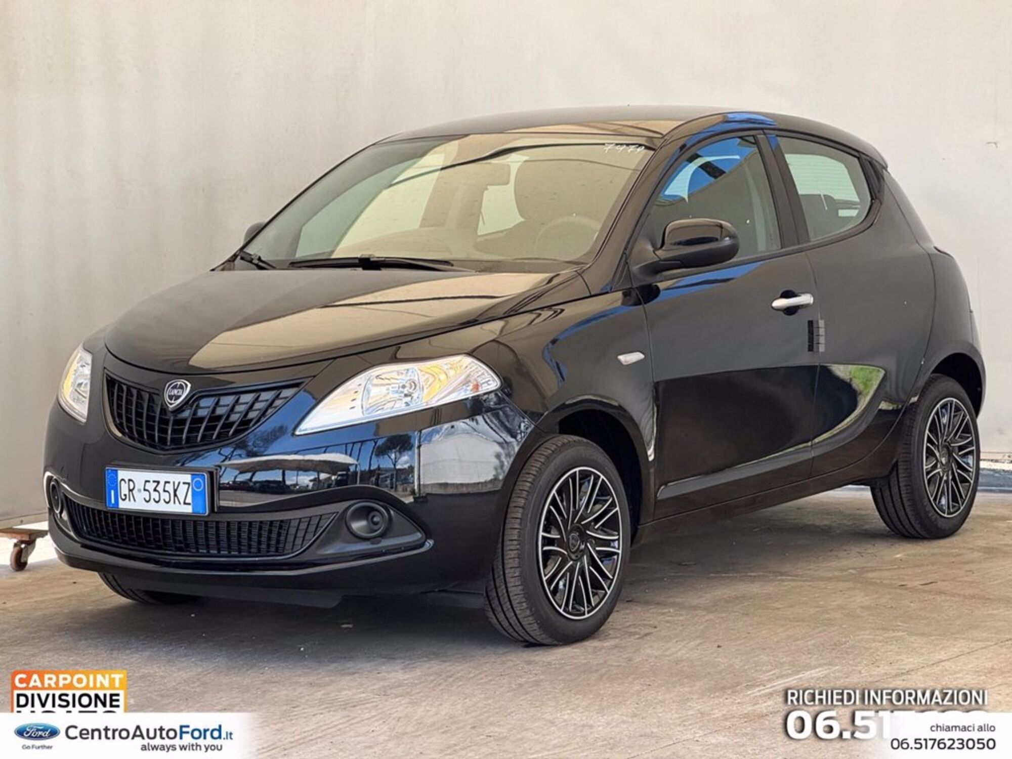 Lancia Ypsilon 1.0 FireFly 5 porte S&amp;S Hybrid Ecochic Silver  nuova a Albano Laziale