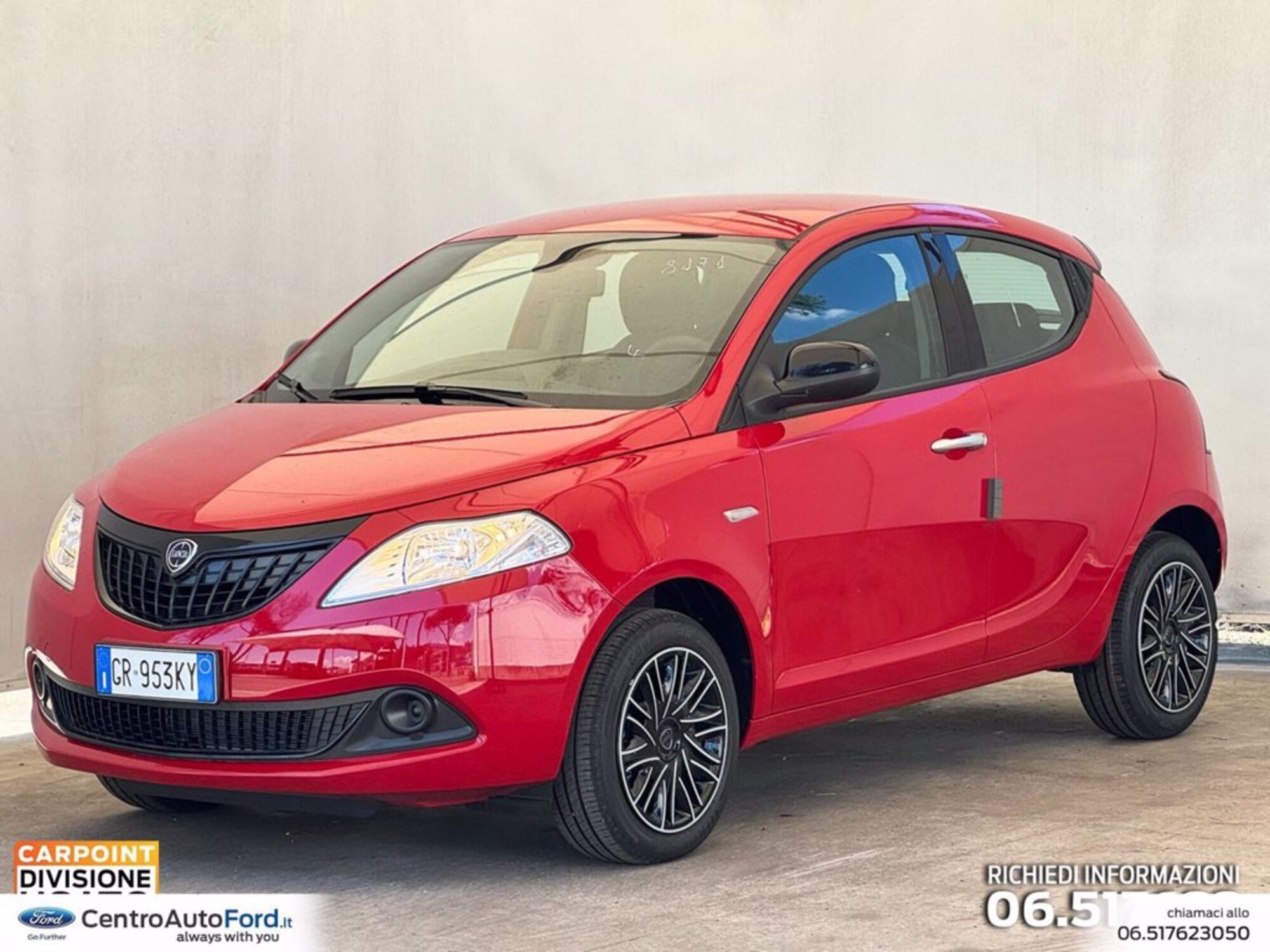 Lancia Ypsilon 1.0 FireFly 5 porte S&amp;S Hybrid Ecochic Silver  nuova a Albano Laziale