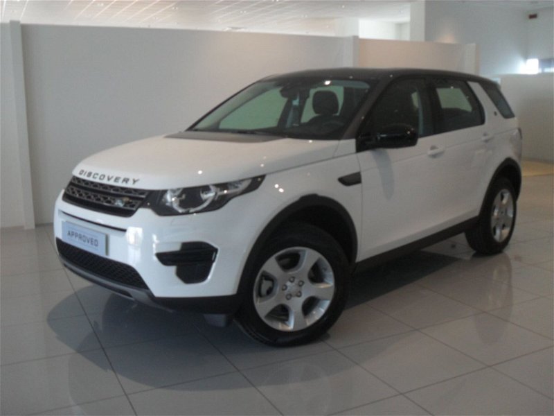 Land Rover Discovery Sport 2.0 TD4 150 CV Pure  del 2018 usata a Rende