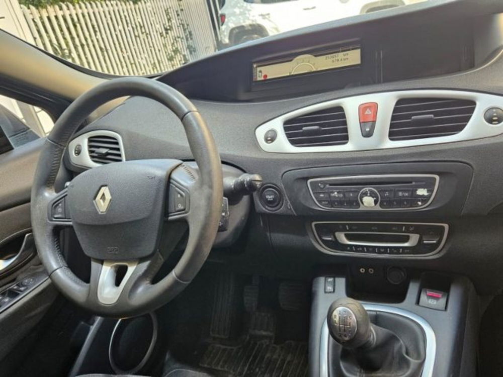 Renault Scenic E-Tech Electric usata a Napoli (12)