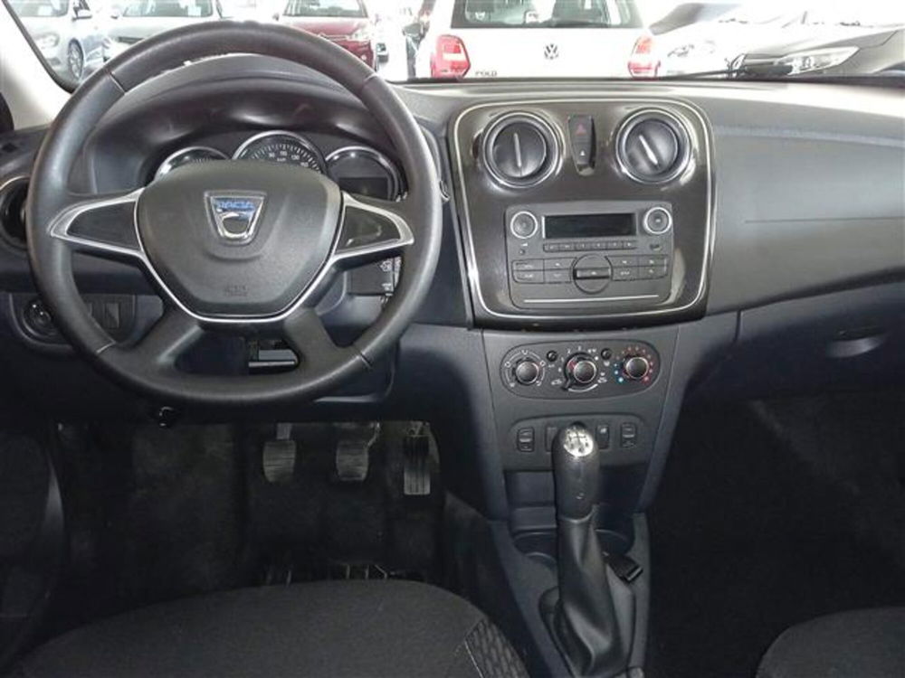 Dacia Sandero usata a Firenze (7)