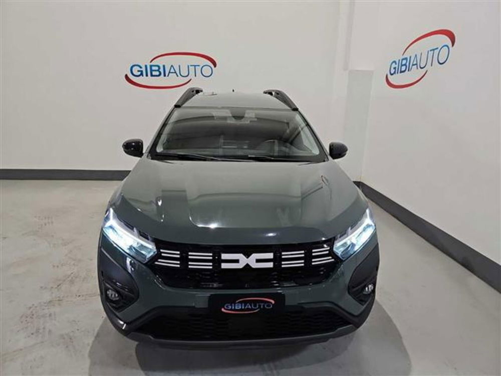 Dacia Jogger nuova a Palermo (2)