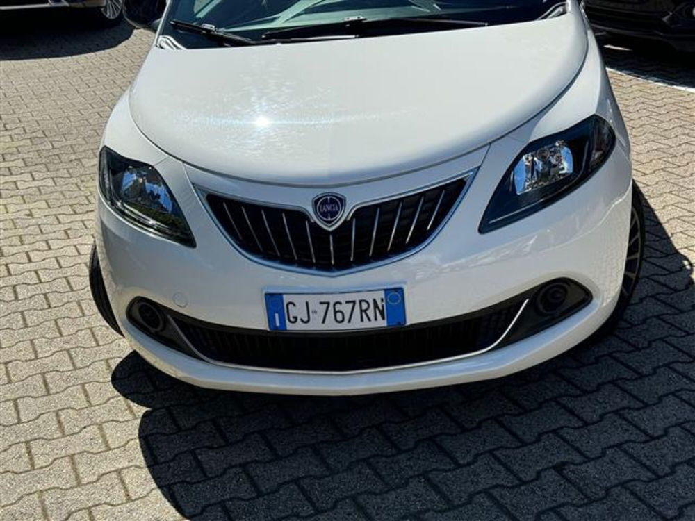 Lancia Ypsilon usata a Pavia (5)