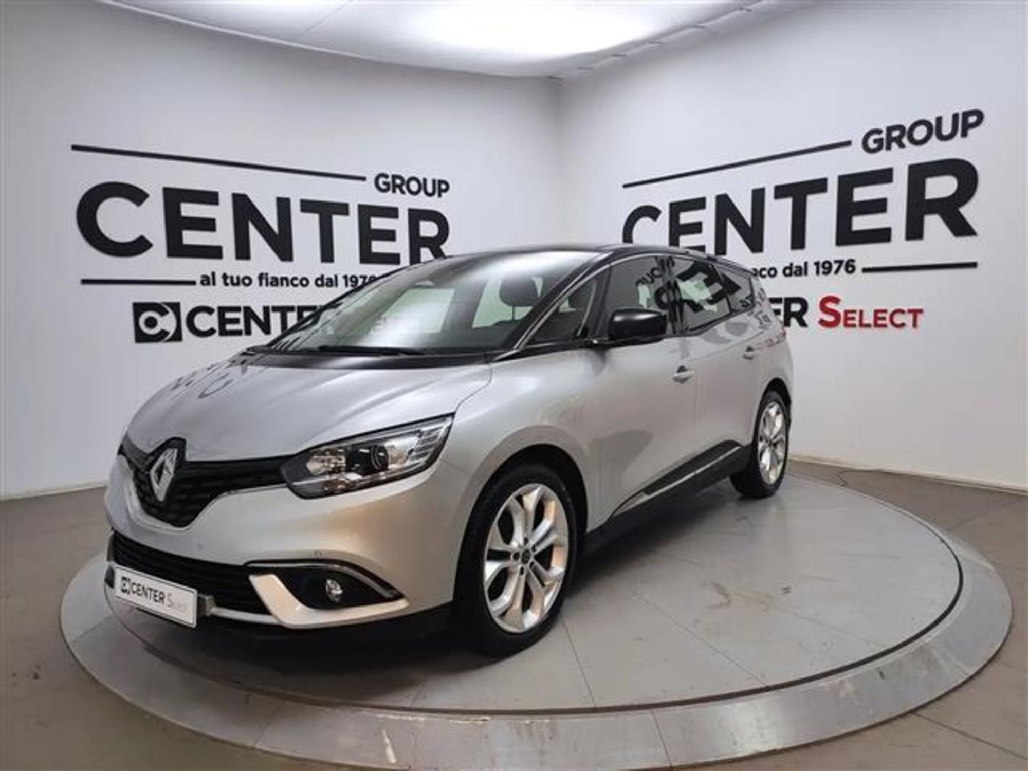 Renault Scenic E-Tech Electric 1.9 dCi cat Sport Way del 2020 usata a Napoli