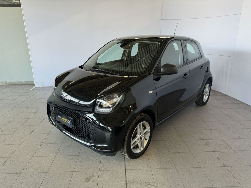 smart forfour forfour EQ Pure del 2021 usata a Monza (2)