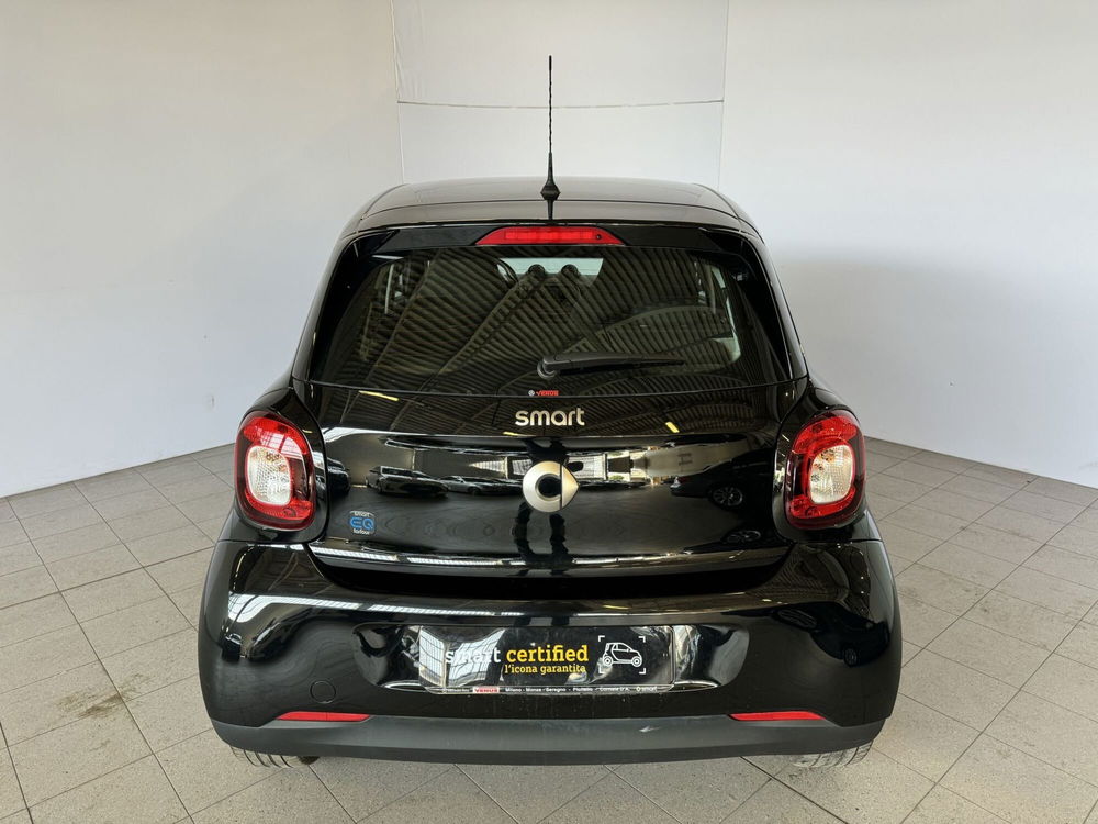 smart forfour forfour EQ Pure del 2021 usata a Monza (5)