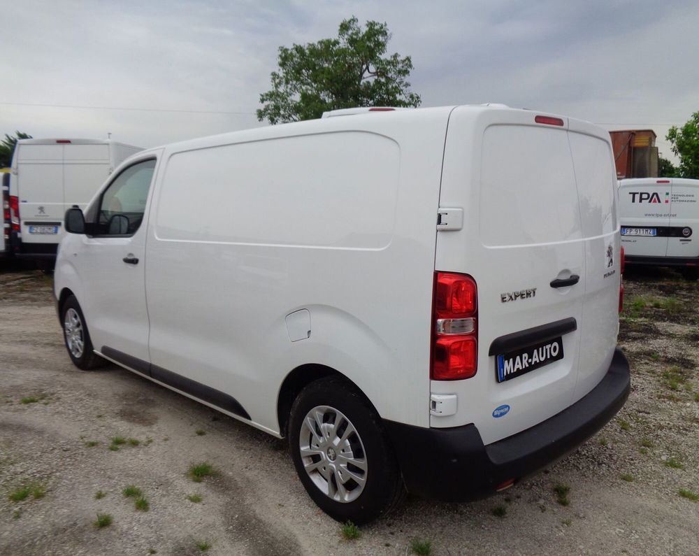 Peugeot Expert Furgone BlueHDi 120 S&S PC-TN Furgone Premium Compact  del 2021 usata a Castelfranco Veneto (2)