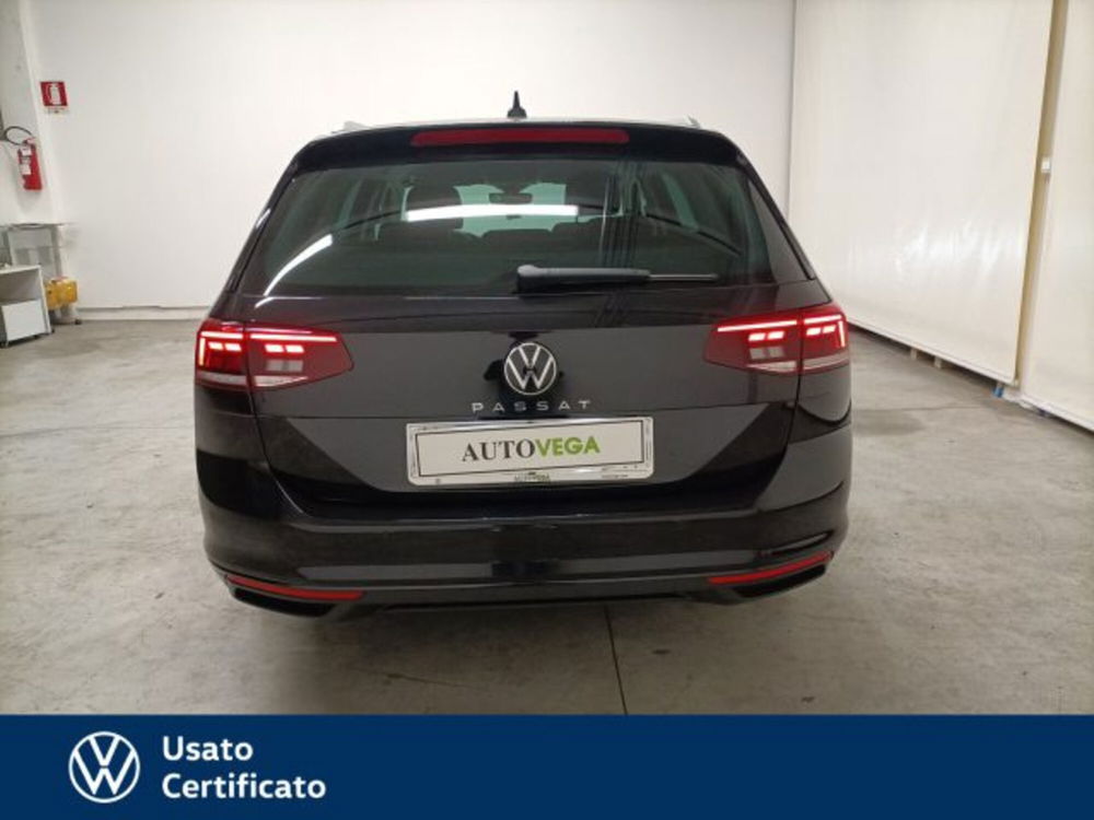 Volkswagen Passat Variant nuova a Vicenza (4)