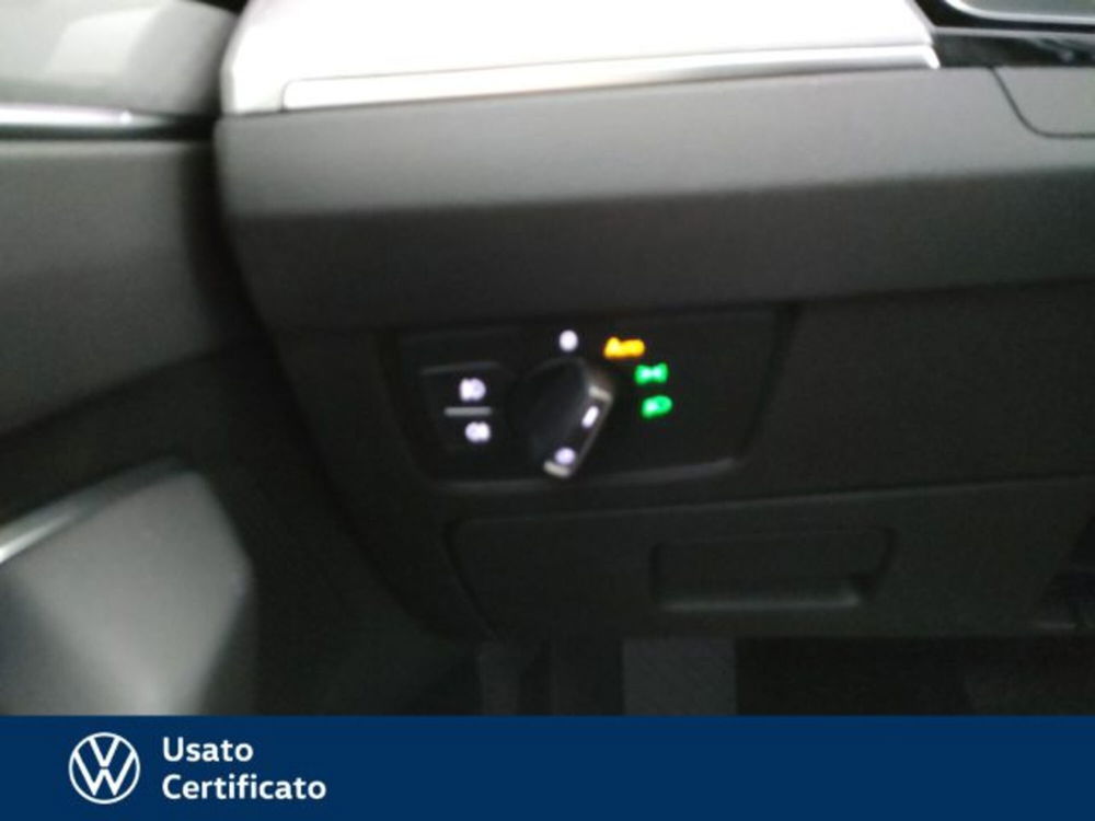 Volkswagen Passat Variant nuova a Vicenza (15)