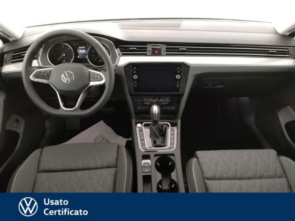 Volkswagen Passat Variant nuova a Vicenza (18)