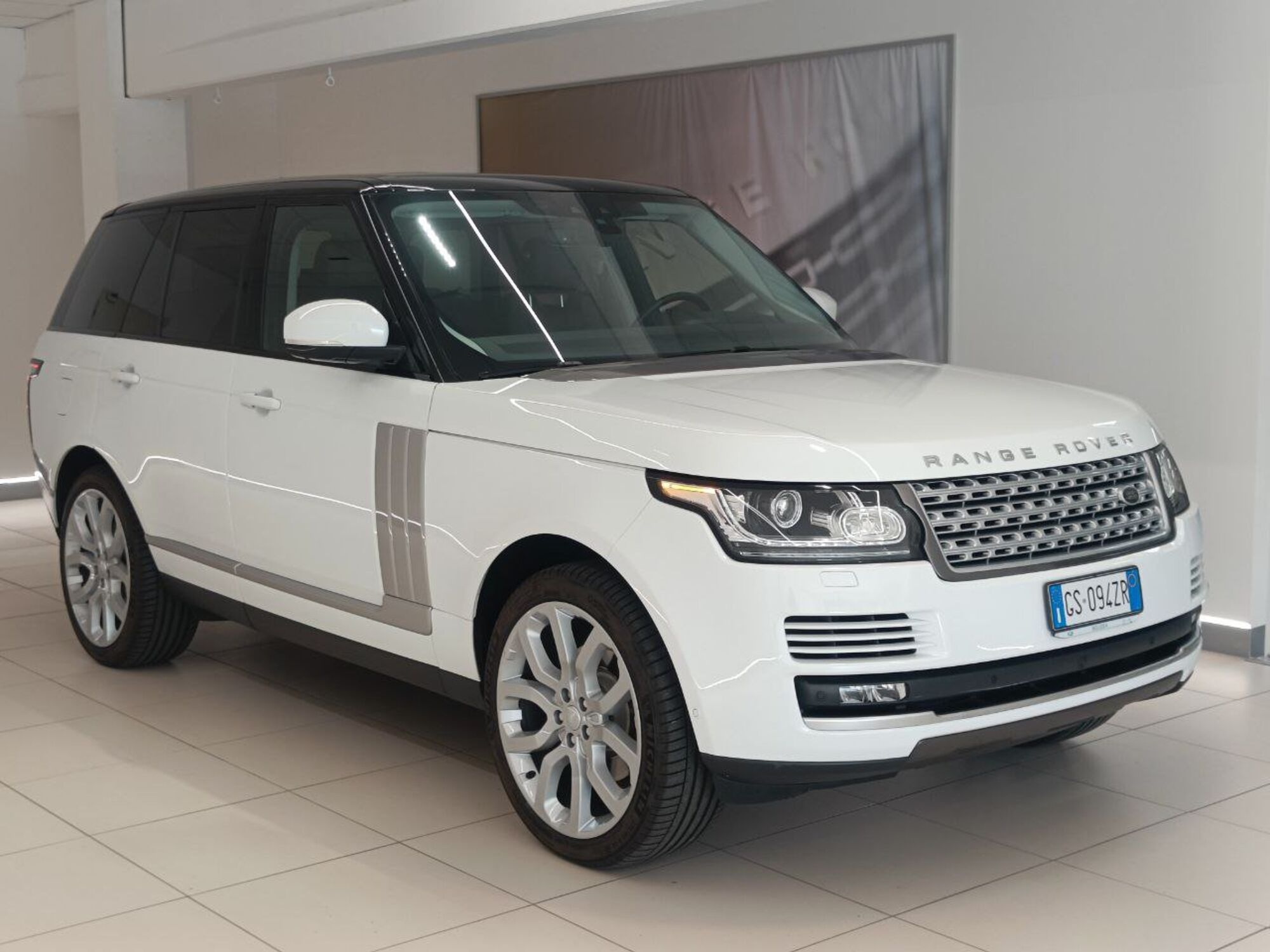 Land Rover Range Rover 3.0 TDV6 Vogue  del 2019 usata a Savona