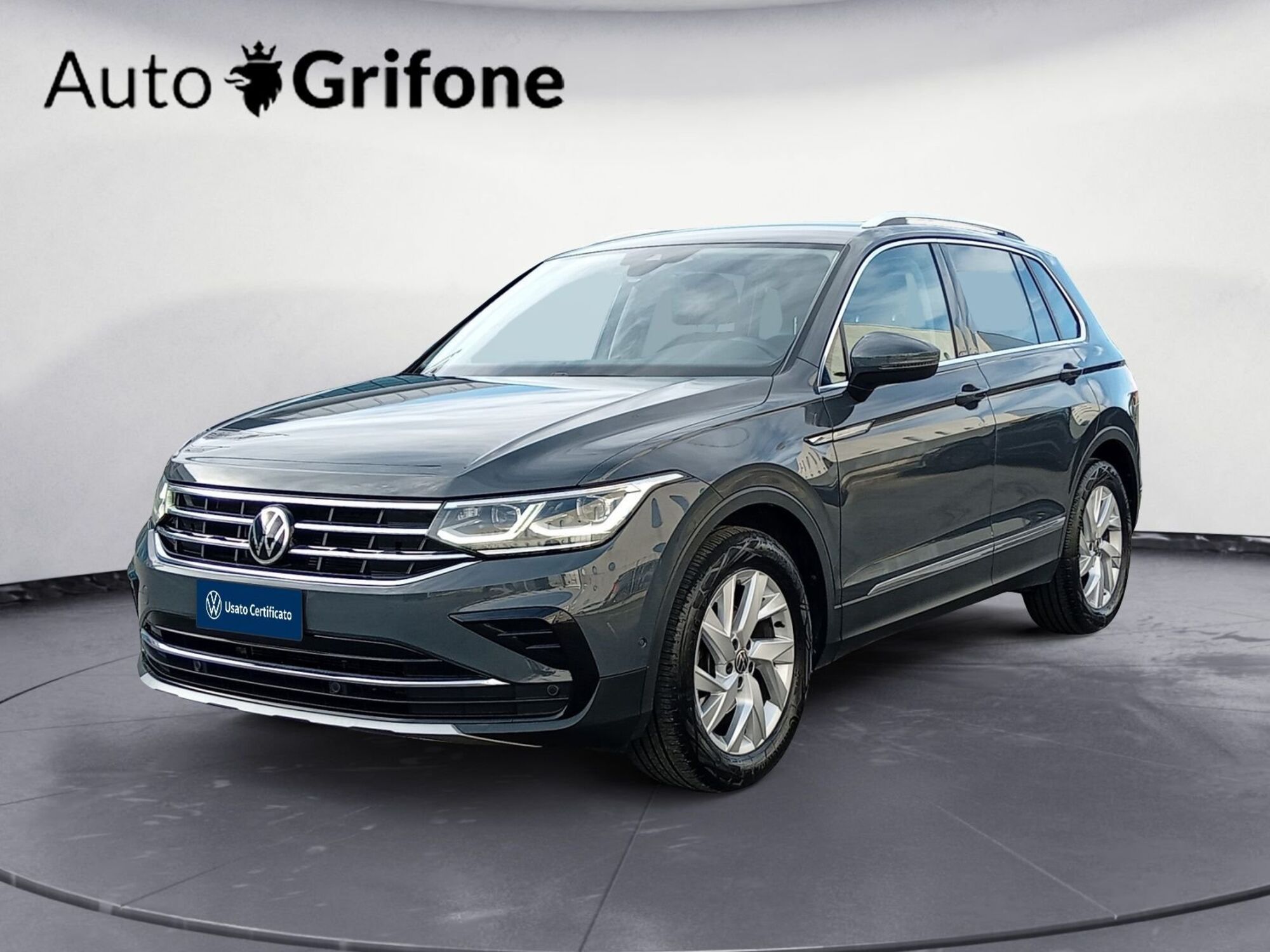 Volkswagen Tiguan 2.0 tdi Elegance 150cv dsg del 2020 usata a Modena