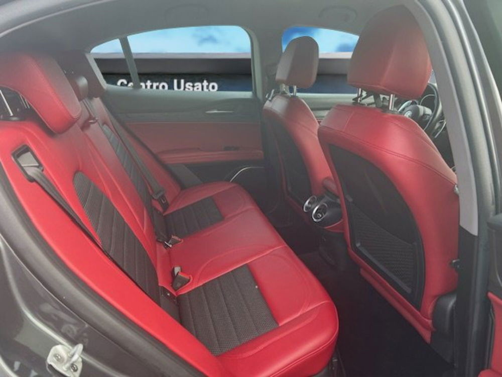 Alfa Romeo Stelvio usata a Cosenza (16)