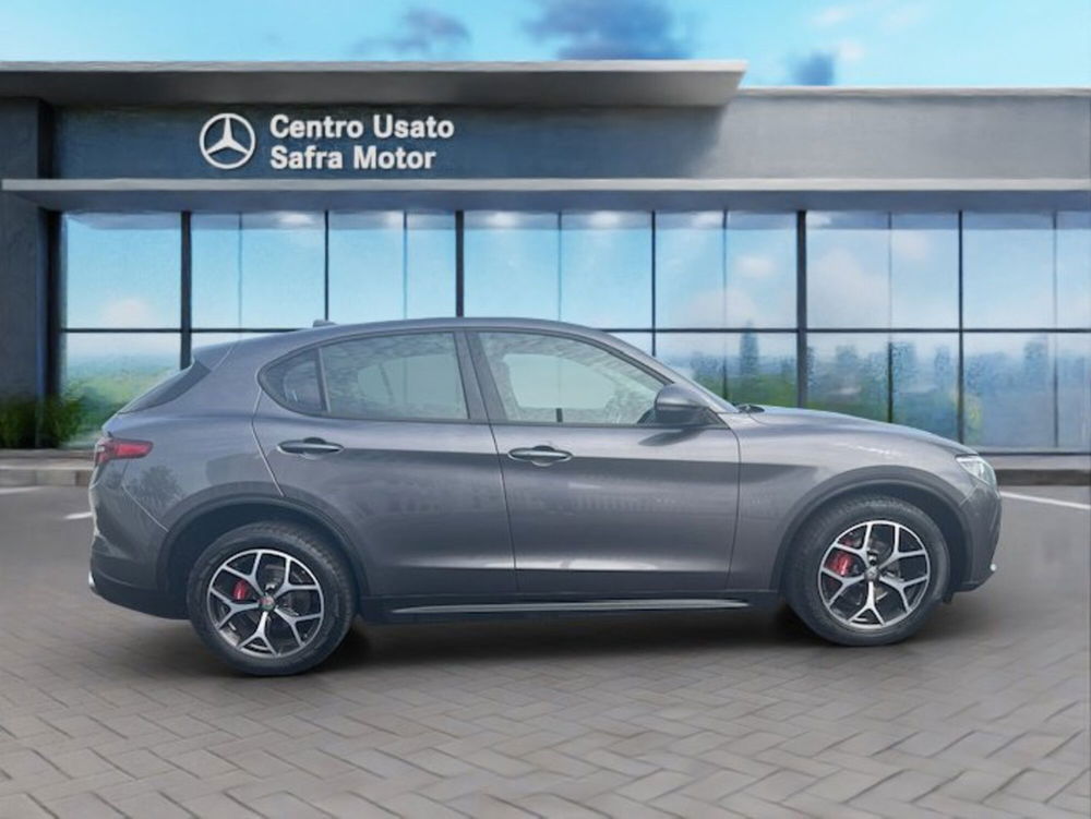 Alfa Romeo Stelvio usata a Cosenza (7)