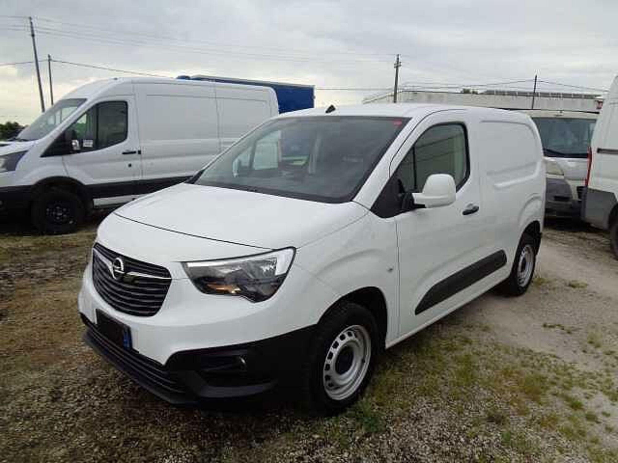 Opel Combo Furgone Cargo 1.6 Diesel 100CV S&amp;S PC 1000kg Edition del 2019 usata a Castelfranco Veneto