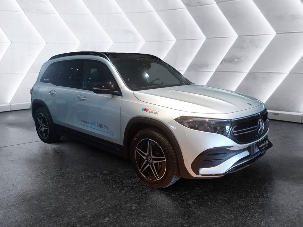 Mercedes-Benz EQB 250 Sport Pro del 2023 usata a Vinci (3)