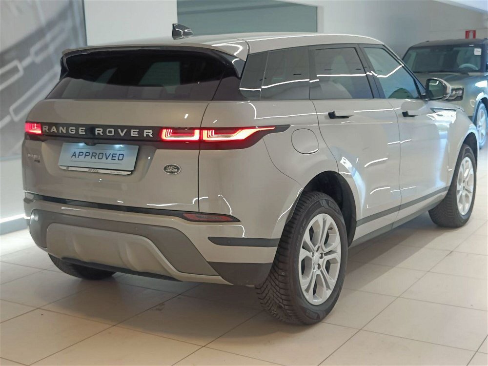 Land Rover Range Rover Evoque 2.0D I4-L.Flw 150 CV AWD Auto HSE del 2020 usata a Savona (2)