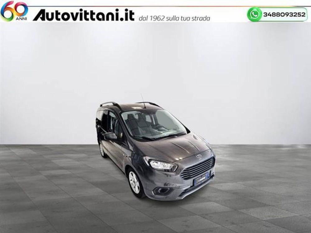 Ford Tourneo Courier 1.5 TDCI 100 CV Sport  del 2020 usata a Como (3)