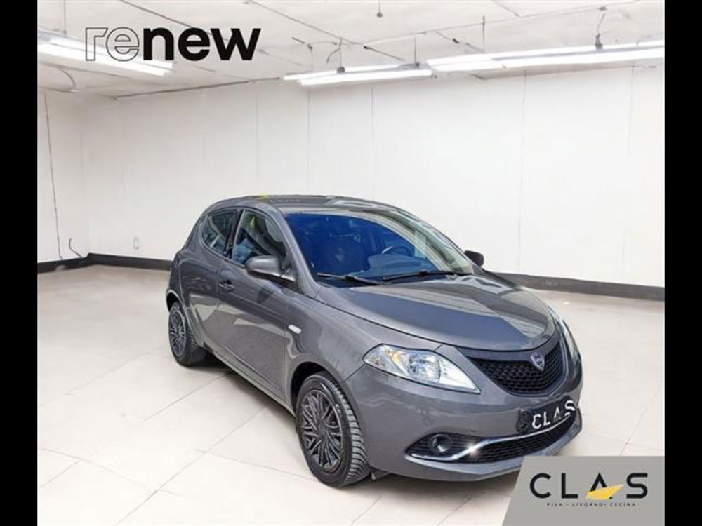 Lancia Ypsilon usata a Livorno