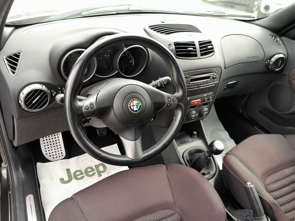 Alfa Romeo 147 usata a Ancona (10)