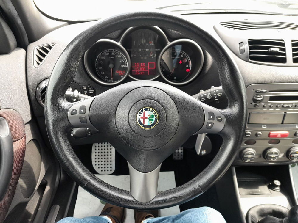 Alfa Romeo 147 usata a Ancona (11)