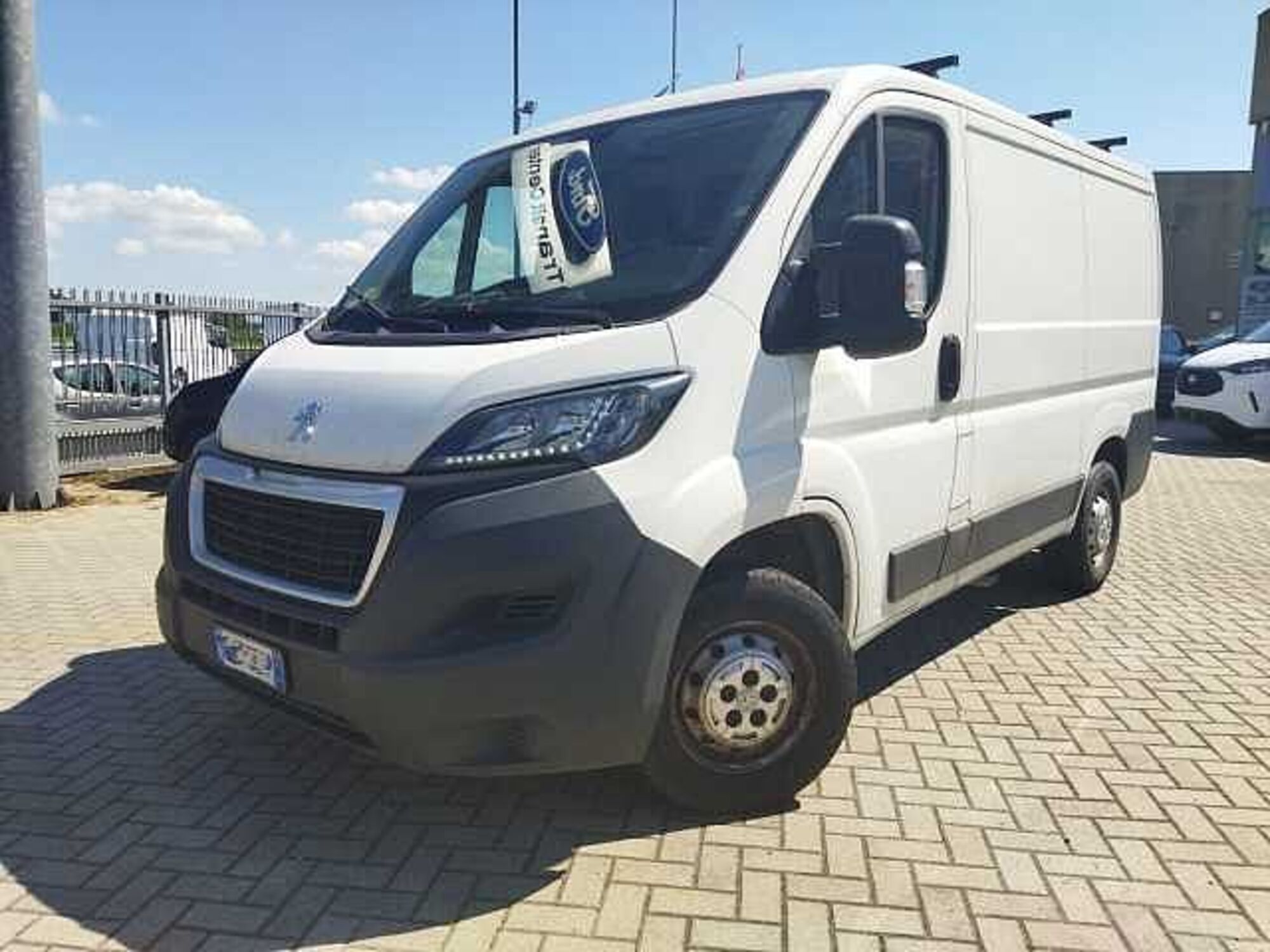 Peugeot Boxer Furgone 328 2.0 BlueHDi PC-TN Furgone del 2017 usata a Airasca