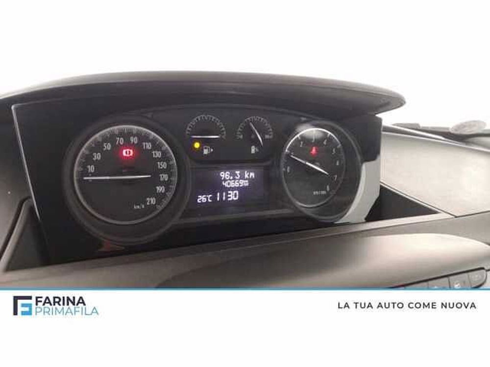 Lancia Ypsilon usata a Napoli (12)