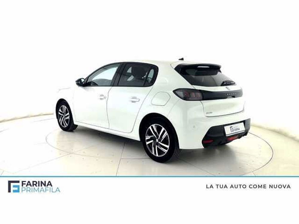 Peugeot 208 PureTech 75 Stop&Start 5 porte Allure Pack  del 2022 usata a Pozzuoli (4)