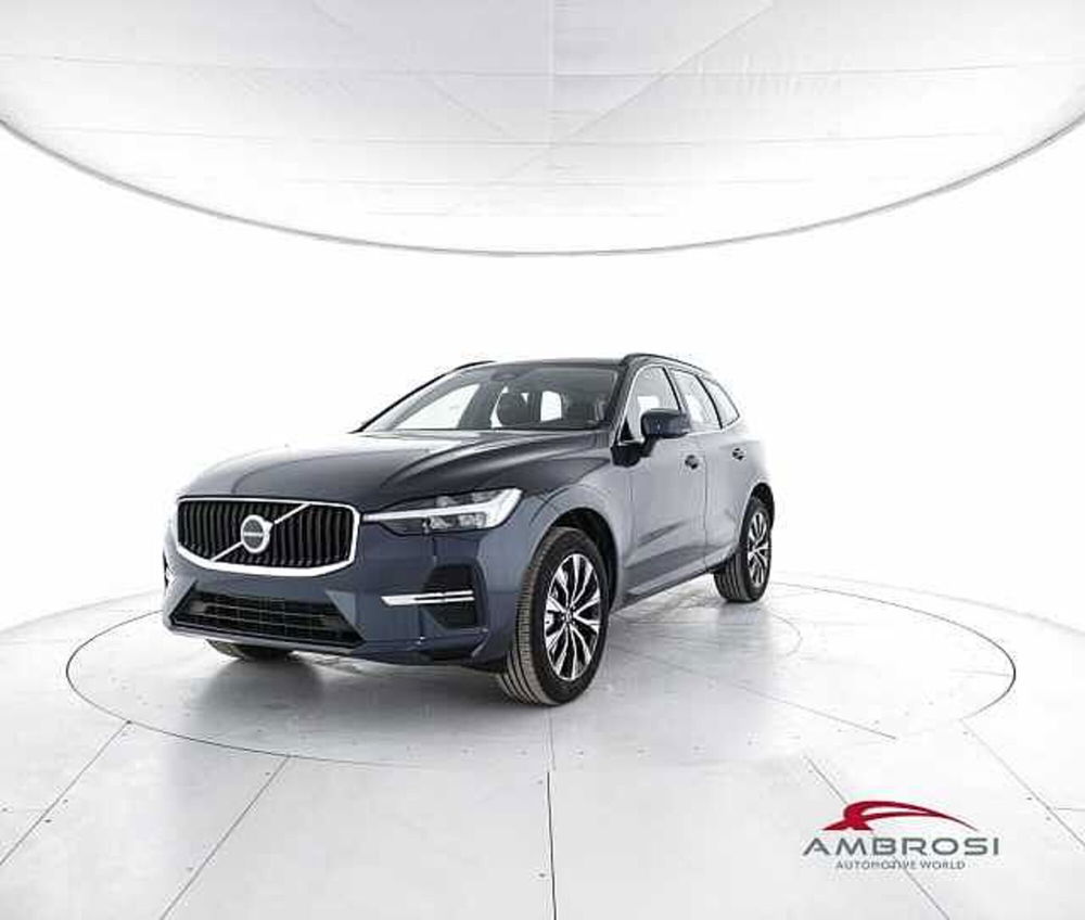 Volvo XC60 nuova a Viterbo