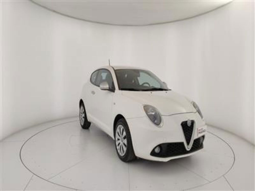 Alfa Romeo MiTo usata a Bari (11)