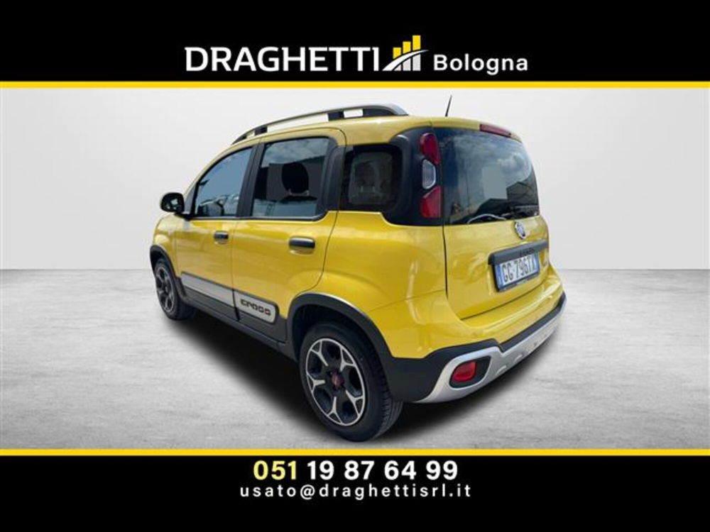 Fiat Panda Cross 1.0 firefly hybrid Cross s&s 70cv 5p.ti del 2021 usata a Bologna (4)