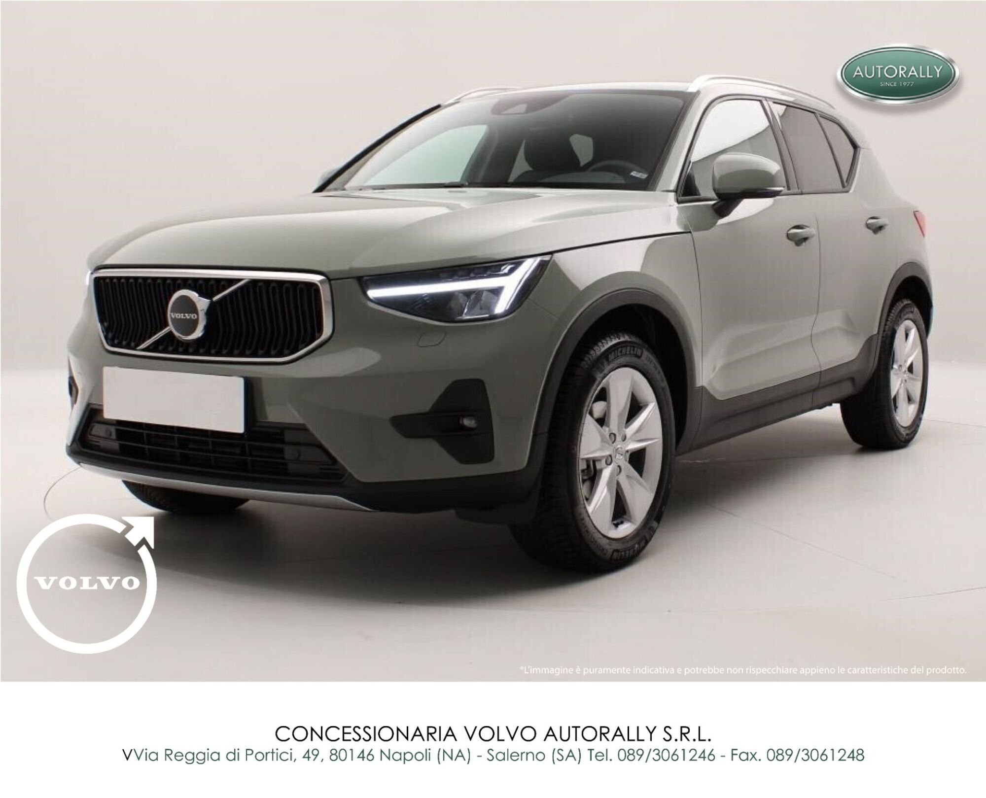 Volvo XC40 T2 automatico Core nuova a Napoli