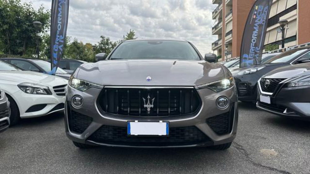 Maserati Levante usata a Roma (3)