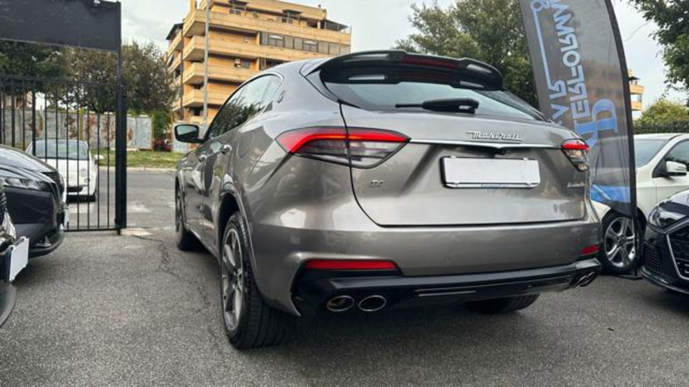 Maserati Levante Levante V6 AWD Gransport  del 2021 usata a Roma (5)