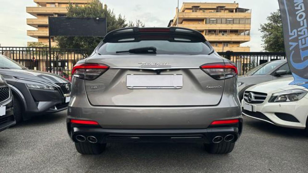 Maserati Levante usata a Roma (7)