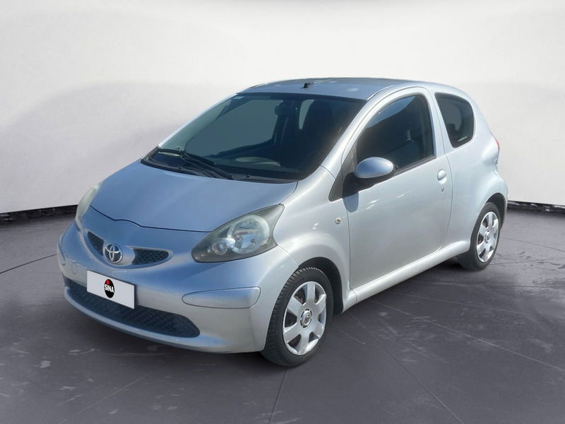 Toyota Aygo 1.0 12V VVT-i 3 porte Sol  del 2006 usata a Pordenone