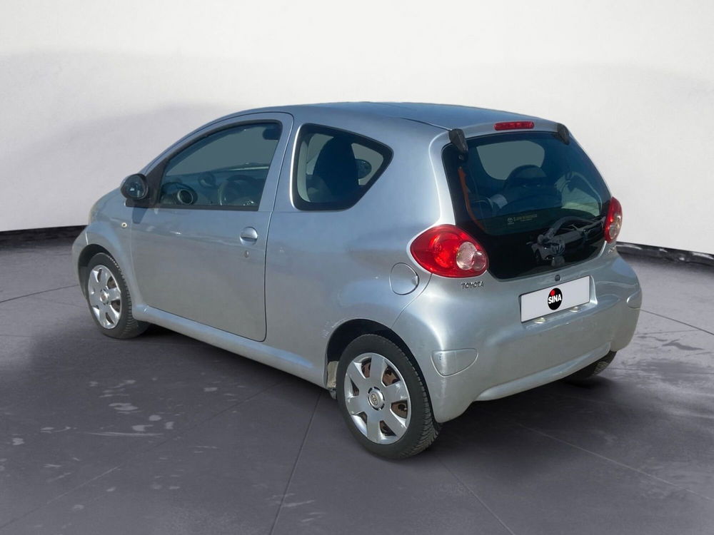 Toyota Aygo 1.0 12V VVT-i 3 porte Sol  del 2006 usata a Pordenone (3)