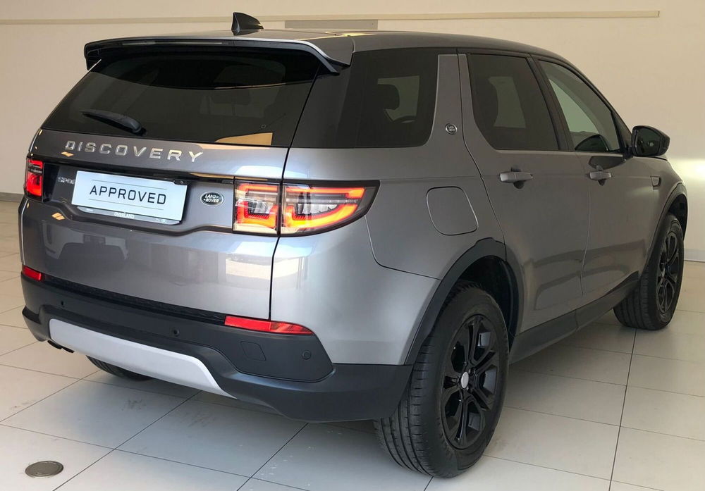 Land Rover Discovery Sport 2.0D I4-L.Flw 150 CV AWD Auto SE del 2021 usata a Ferrara (2)