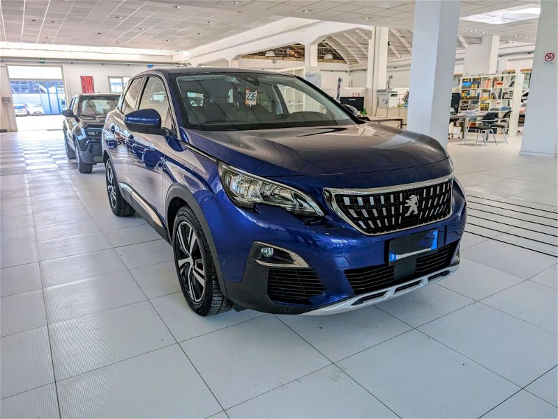 Peugeot 3008 BlueHDi 130 S&S Allure  del 2019 usata a Cortona