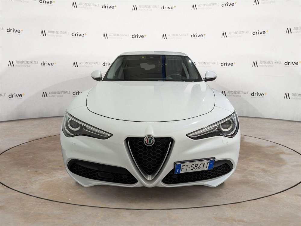 Alfa Romeo Stelvio Stelvio 2.2 Turbodiesel 160 CV AT8 RWD Business  del 2019 usata a Trento (2)